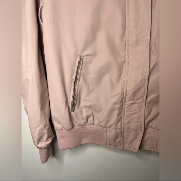 American Eagle - Pink Bomber Jacket - Size medium - Picture 3 of 7